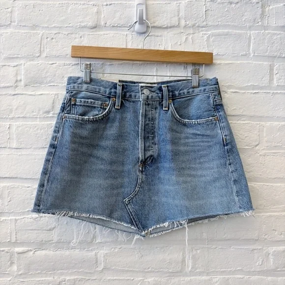 AGOLDE || Parker Angled Hem Denim Mini Skirt Entrance Medium Wash Raw Hem 26 NWT - Picture 2 of 10